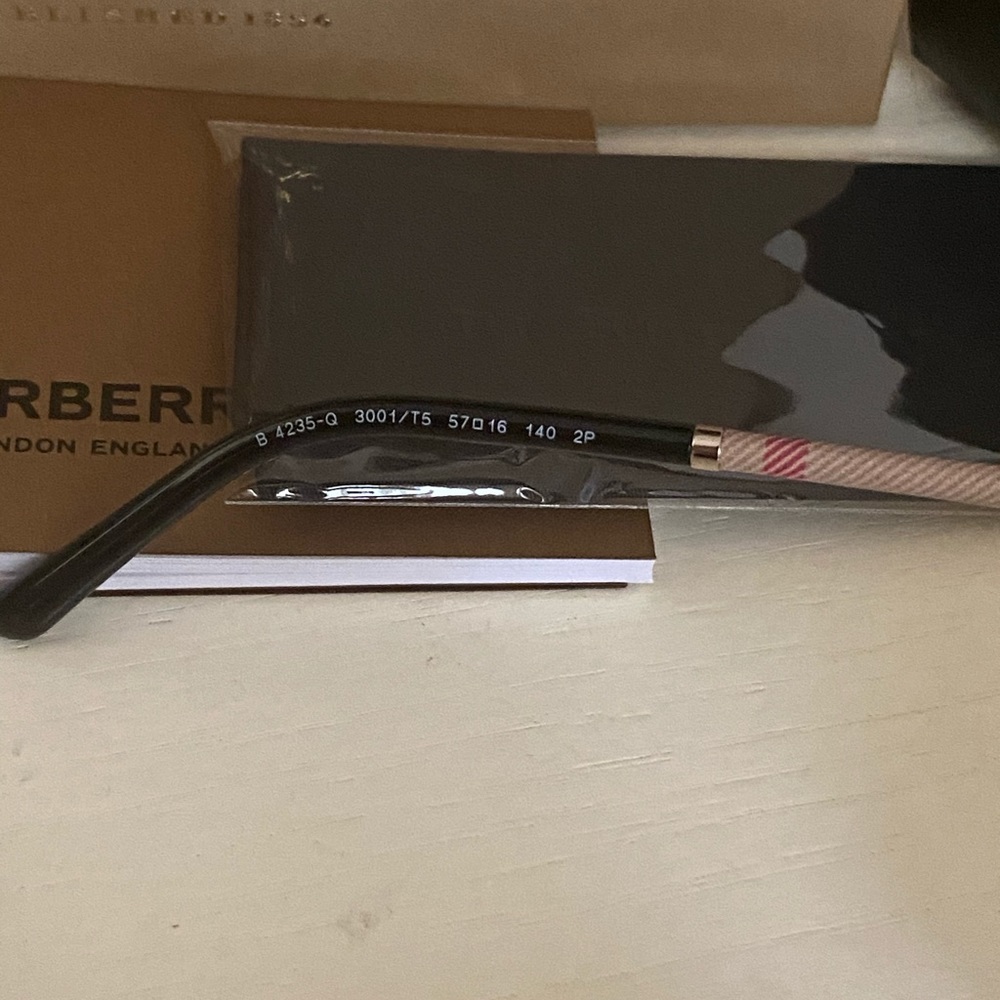 Brand new  Burberry polarised sunglasses 🔥… - Picture 10 of 13